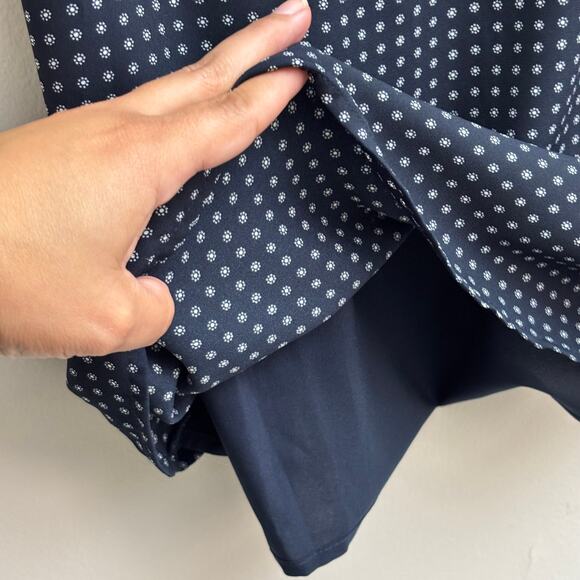 Bundle of Banana Republic Spaghetti Adjustable Strap Print Cami Tops Size Medium - Picture 7 of 16